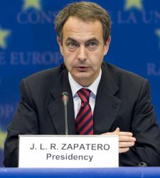 zapaterosobreoreja.jpg