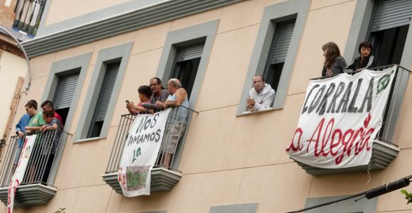 15M-sevilla-ocupados-efe.jpg
