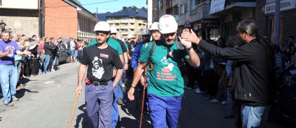 mineros-marcha-aplauso-efe-.jpg