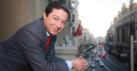 pedro-calvo-eE.jpg