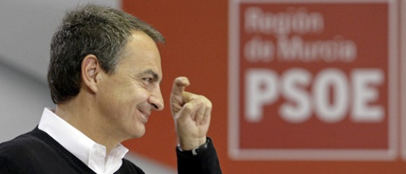 zapatero-ceja-dedo-efe-.jpg