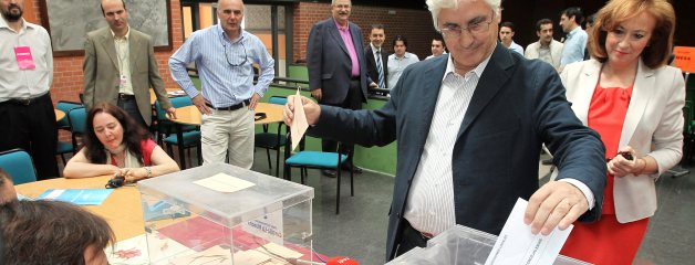 barreda-clm-votar.jpg