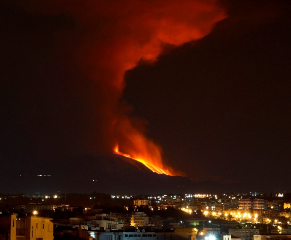 El volcán Etna entra en erupción