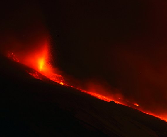 El volcán Etna entra en erupción