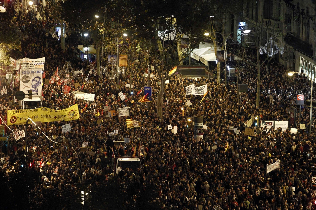 /imag/_v2/ecodiario/galeria/huelga14n/barcelona-manifestacion.jpg