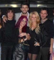 pique-shakira-cumple.jpg