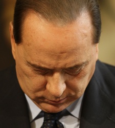 Berlusconi_cabizbajo.jpg