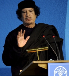 Empresas chinas ofrecieron armamento a Gadafi
