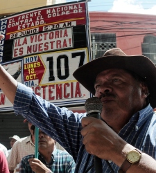 Honduras_microfono.jpg