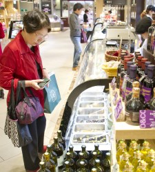 Japonesa-compra-2011-efe.jpg