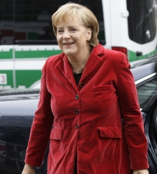 Merkel_de_rojo.jpg