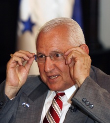 Micheletti_gafas.jpg
