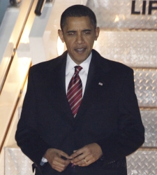 Obama_Air_force_one.jpg