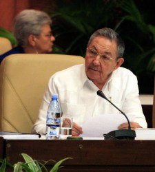 Raul-castro-congreso-2011-efe.jpg