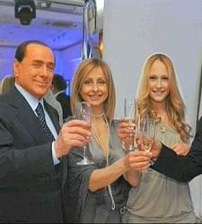 berlusconi-fiesta.JPG