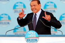 berlusconi_apoyos.jpg