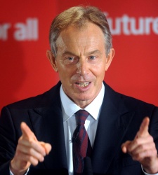 blair_manos.jpg