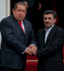 chavez-ahmadineyad.jpg