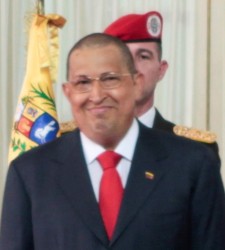 <b>Chávez</b> insta a recuperar las "tierras ociosas" de todo el país