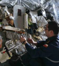 Las autoridades chilenas creen que el avión siniestrado se desintegró