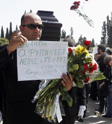 funeralgrecia.jpg