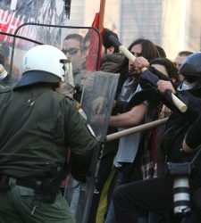 grecia_manifestacion_policia.jpg