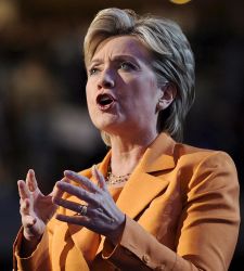 hilary-naranja.jpg