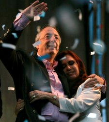 nestor-con-mujer.jpg