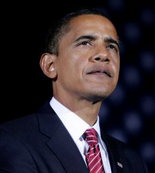 obama_mirando_cielo.jpg