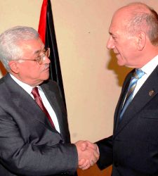 olmert_abbas_reunion.jpg