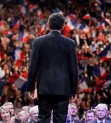 sarkozy-espaldas.jpg