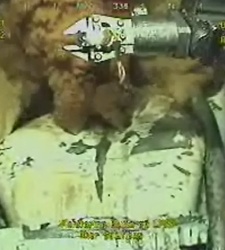vertido_submarino.jpg