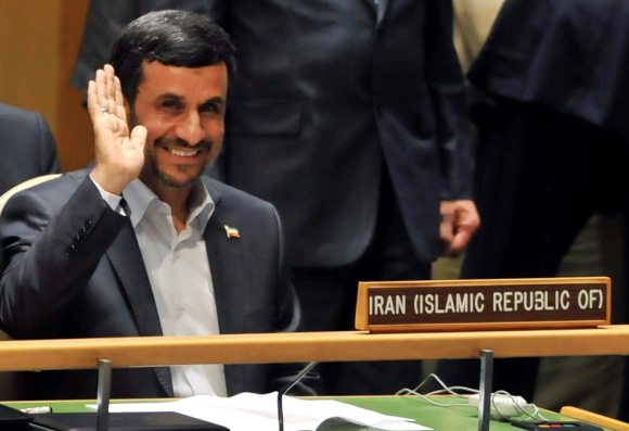 Ahmadineyad-onu.jpg