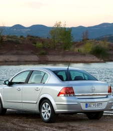 astrasedan.jpg