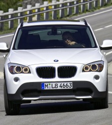 BMW asegura que Apple tiene la culpa de la moda de los coches blancos