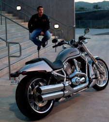harley_davidson_vrod_10thanniversary_anniversary_edition.jpg