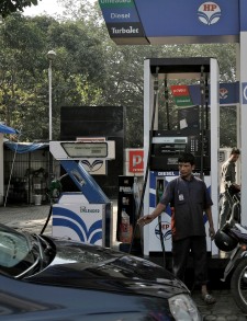 india_gasolinera.JPG