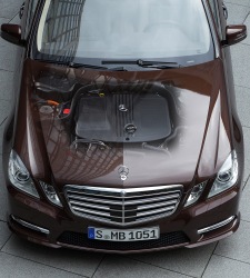 mercedes-benz_e300_hibrido_diesel.jpg