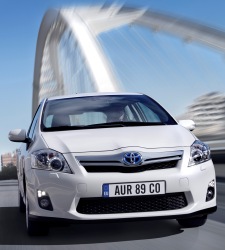 Toyota quiere coches híbridos más asequibles: ofrece descuentos de 2.300 euros