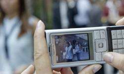 movil-mujer-fotos.jpg