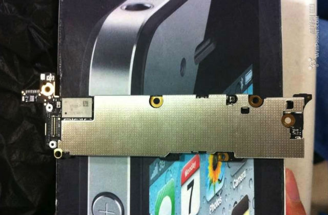 placa-base-iphone.jpg