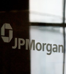 JPMorgancristal.jpg