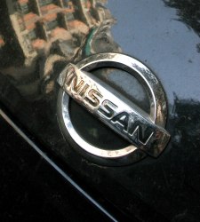 Nissanlogo.jpg