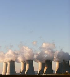 nuclear-chimeneas.jpg
