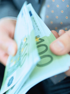 funcionarios-dinero2.jpg