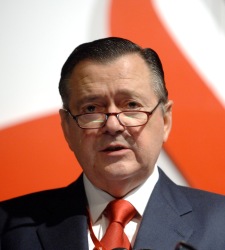 AlfredoSaenzGafas.jpg