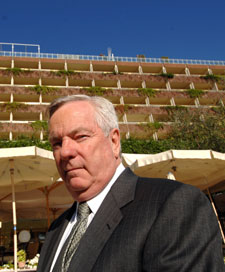 Stephen-Bollenbach-hilton.jpg