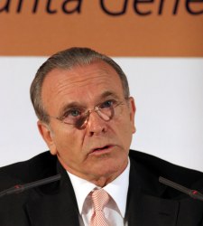 isidrefaine-caixa.jpg