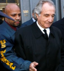 madoff-policia.jpg