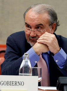solbescomparecencia.jpg